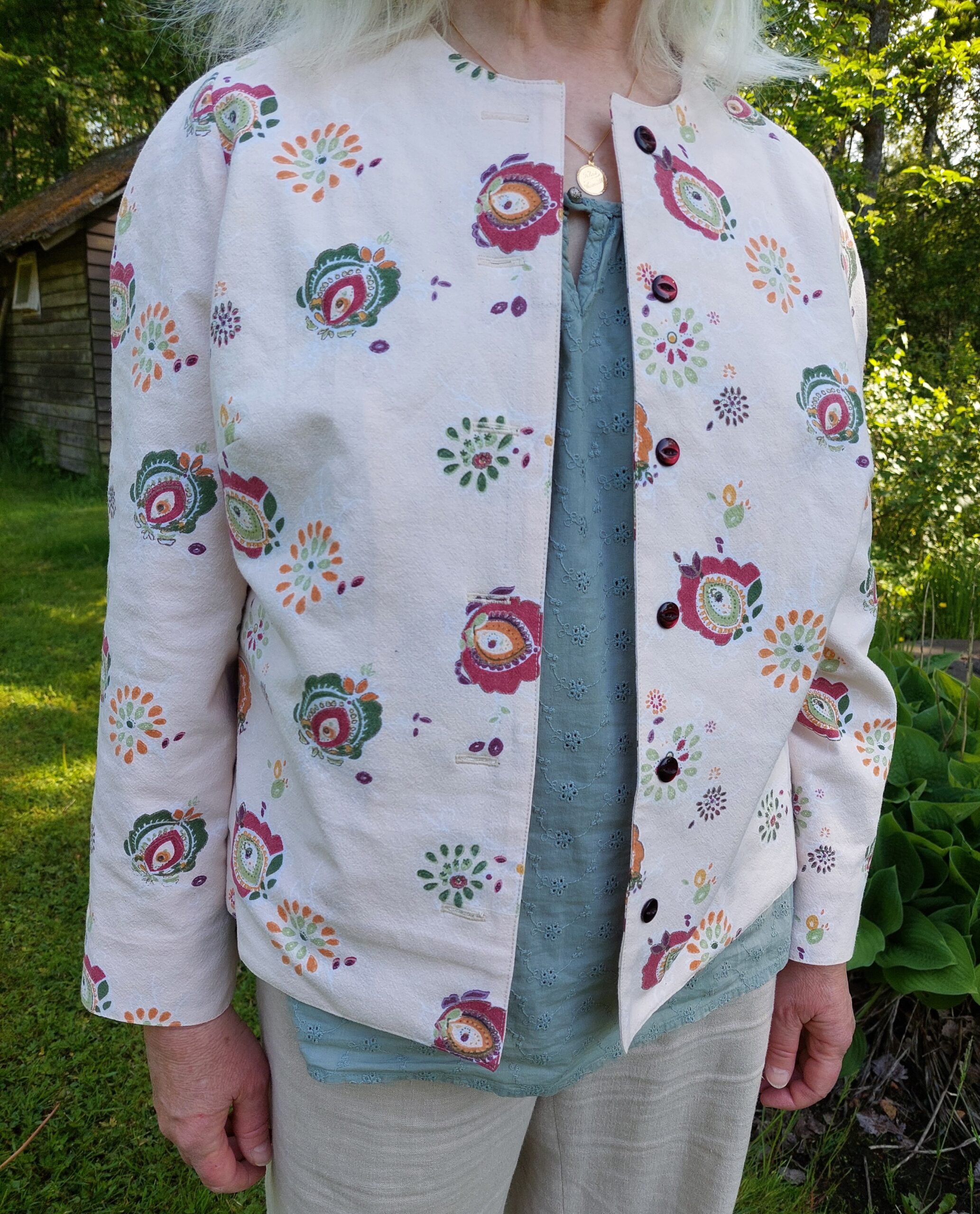 Lätt jacka av gammalt material